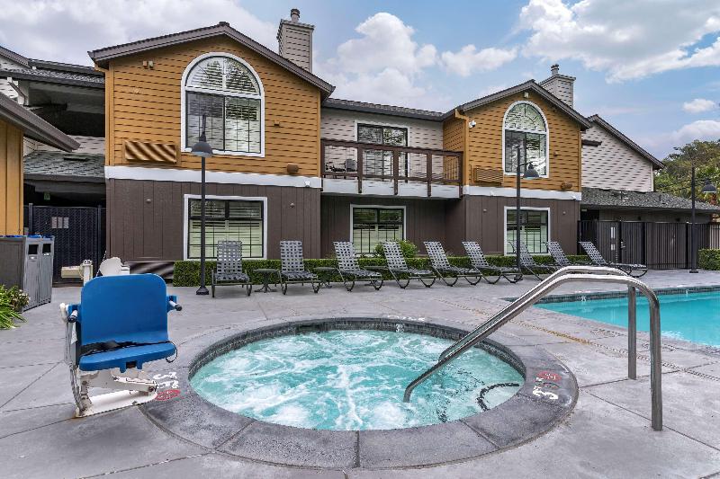 هتل Best Western Plus Stevenson Manor