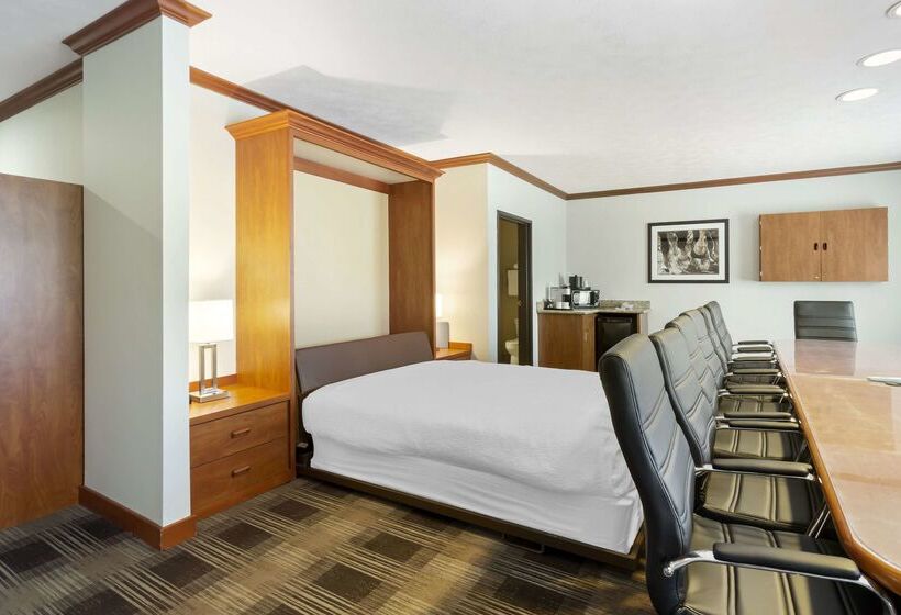 בית מלון כפרי Best Western Plus The Inn At Horse Heaven