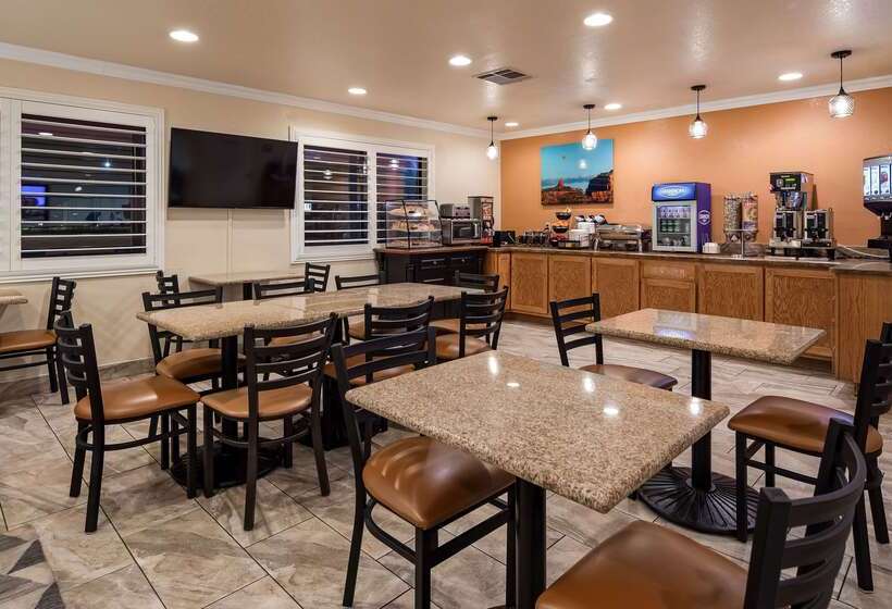 هتل Best Western Santa Rosa Inn