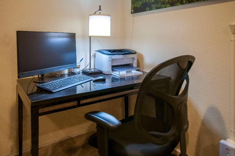 هتل Best Western Santa Rosa Inn