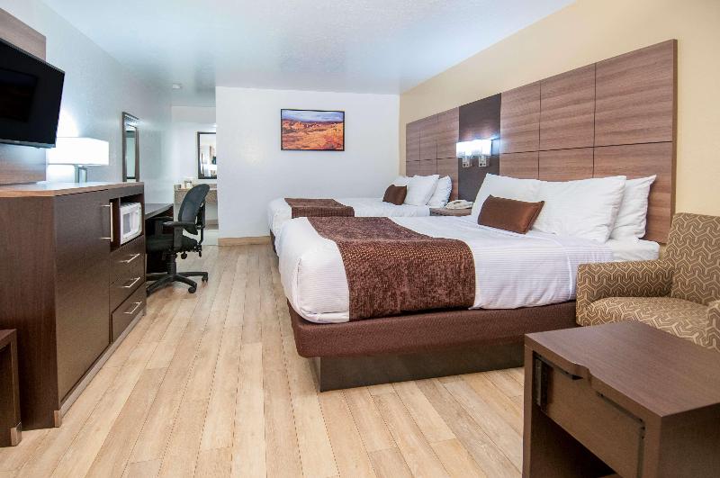 هتل Best Western Santa Rosa Inn