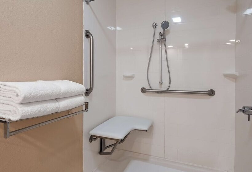 هتل Best Western Santa Rosa Inn