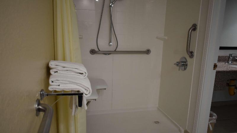هتل Best Western Santa Rosa Inn