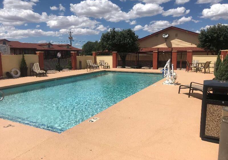 هتل Best Western Santa Rosa Inn