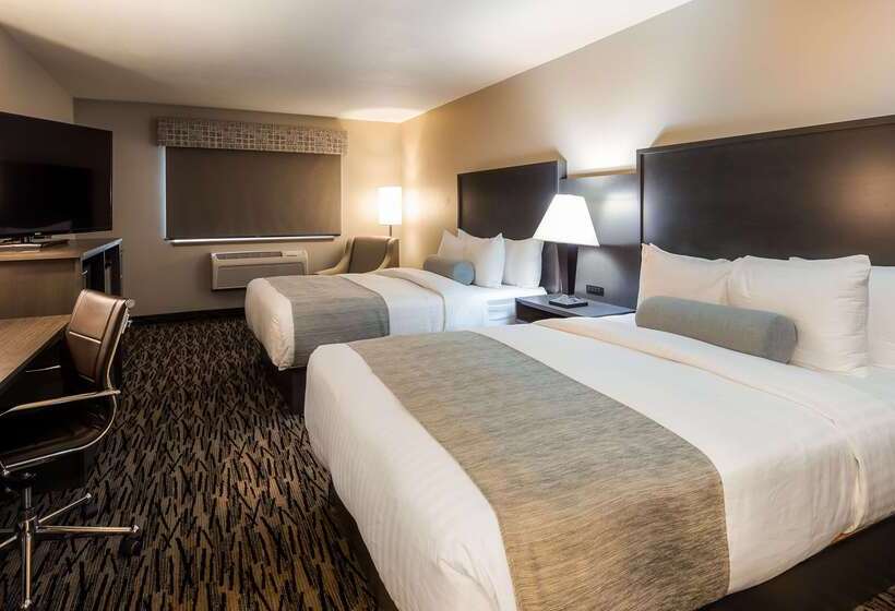 هتل Best Western Sawtooth Inn And Suites