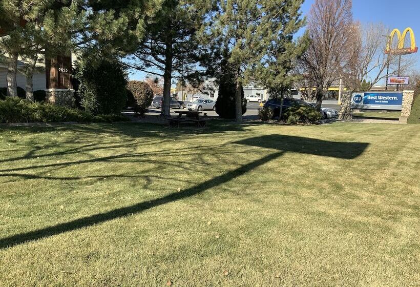 هتل Best Western Sawtooth Inn And Suites