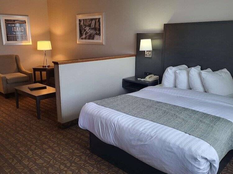 هتل Best Western Sawtooth Inn And Suites