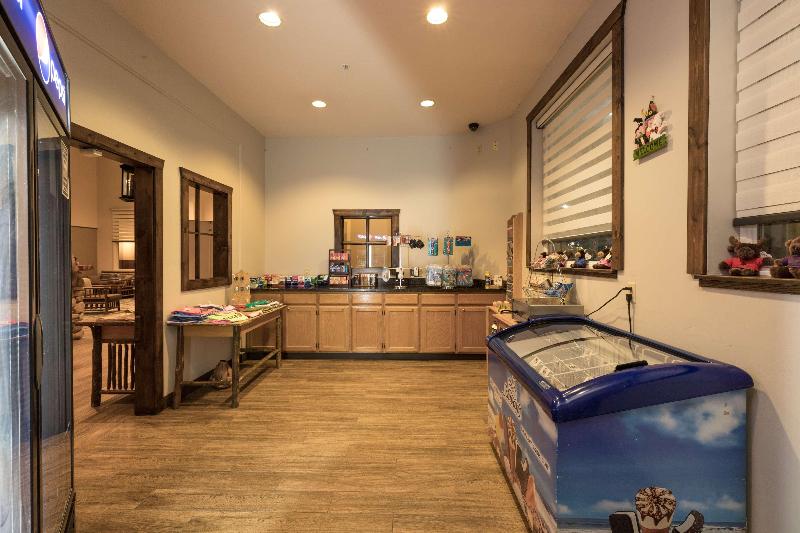 هتل Best Western Sawtooth Inn And Suites