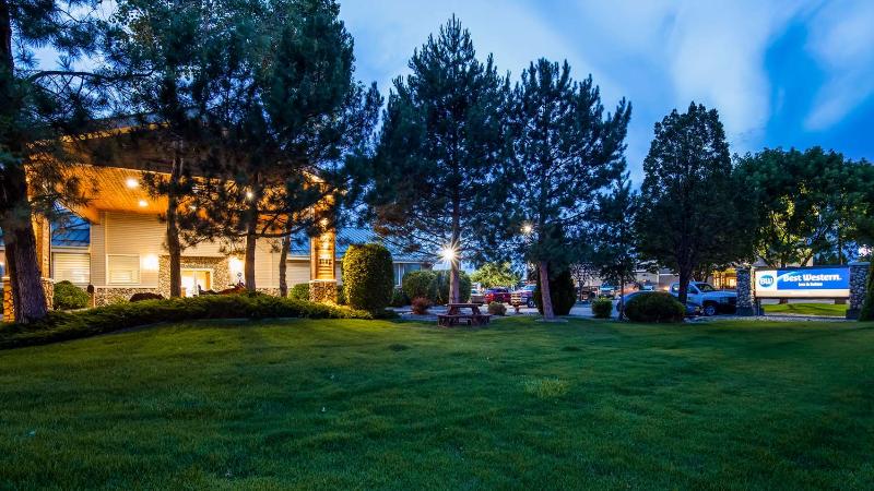هتل Best Western Sawtooth Inn And Suites