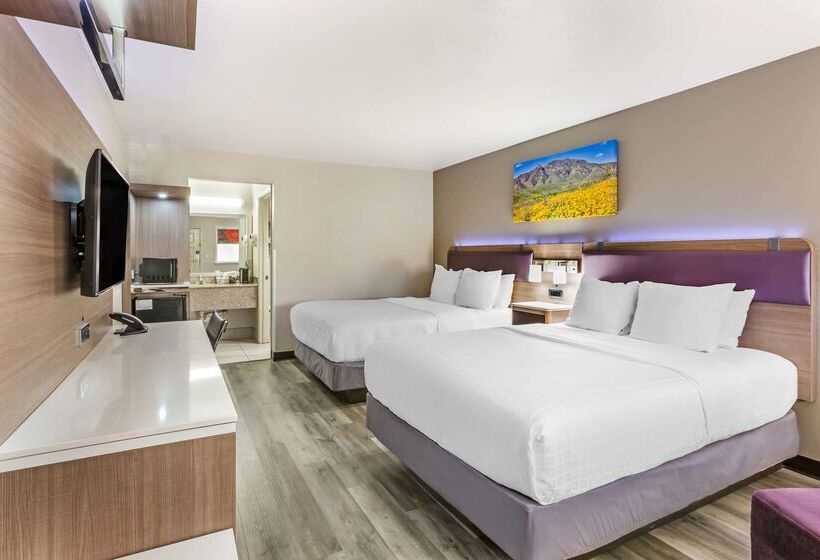 هتل Best Western Sunland Park