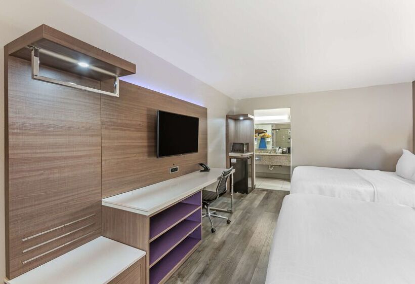هتل Best Western Sunland Park