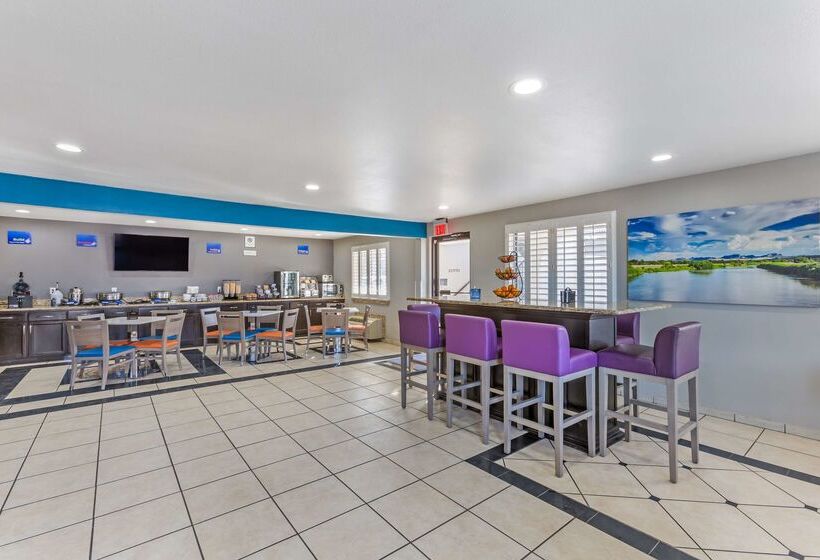 هتل Best Western Sunland Park