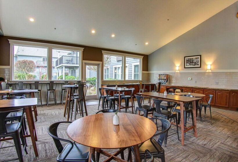 فندق Best Western Wesley Inn & Suites