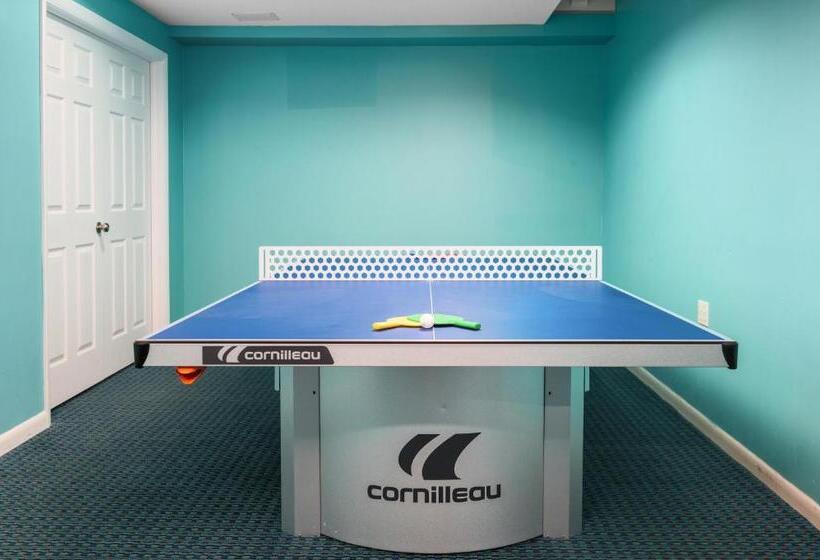 هتل Cayman Suites