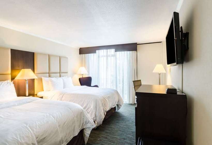 هتل Clarion  And Aqua Lagoon Waterpark