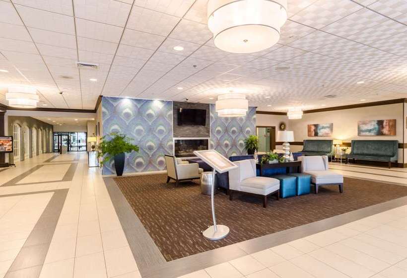 هتل Clarion  And Aqua Lagoon Waterpark