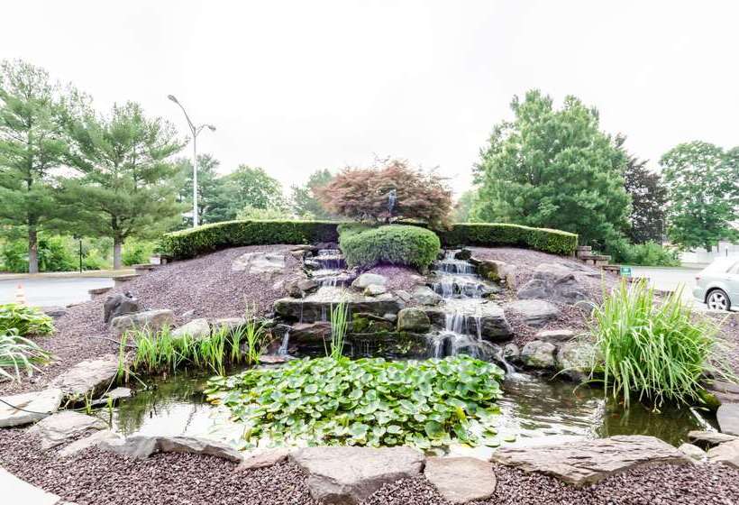 هتل Clarion  And Aqua Lagoon Waterpark