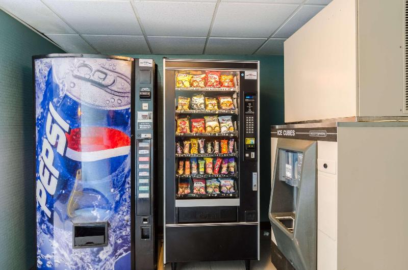 هتل Clarion  And Aqua Lagoon Waterpark