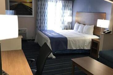 هتل Days Inn By Wyndham Panama City