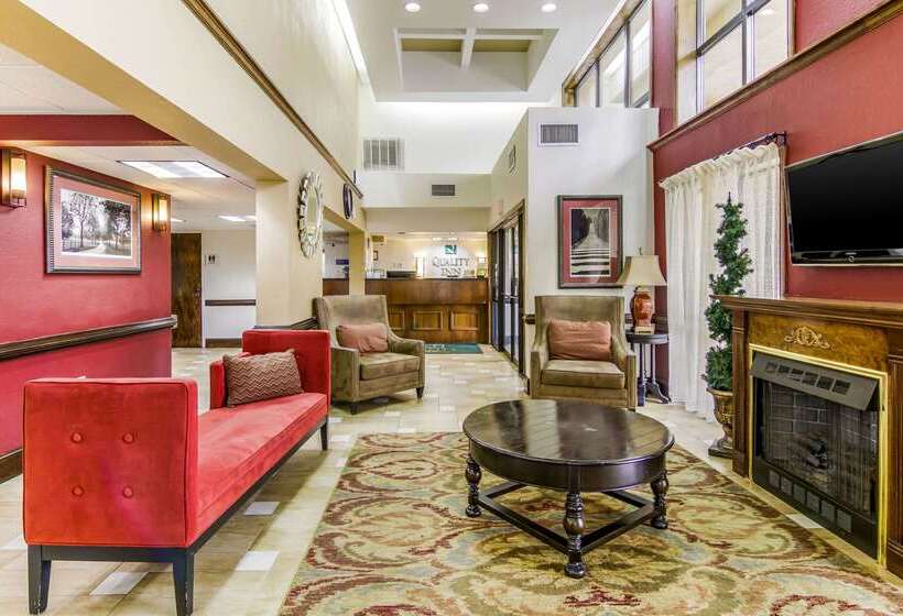 호텔 Quality Inn