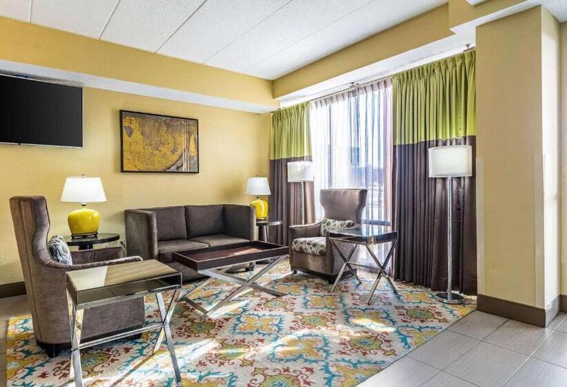 فندق Quality Inn & Suites Southport