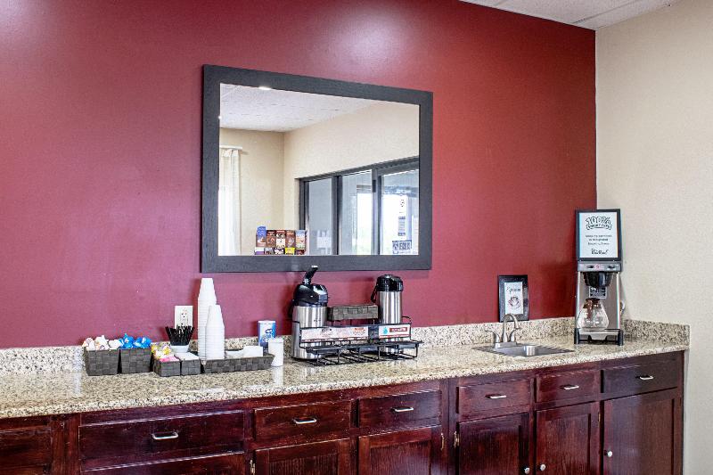 בית מלון כפרי Red Roof Inn & Suites Middletown  Franklin