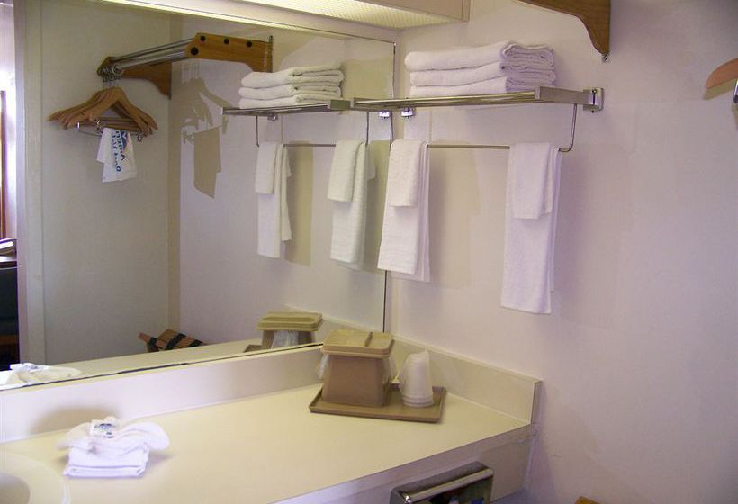 فندق The Budget Inn & Suites