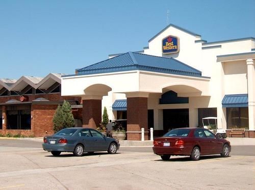 리조트 Best Western Valley Plaza Inn