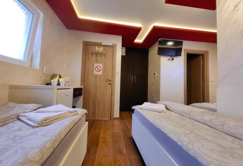 هاستل Oldbrick Pub