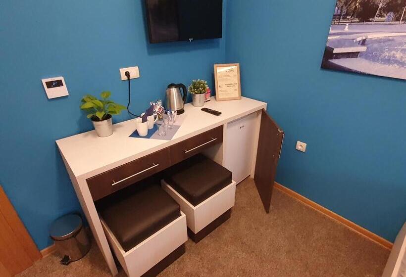 هاستل Oldbrick Pub