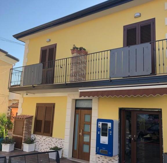 تختخواب و صبحانه Agriturismo Casa Giusta