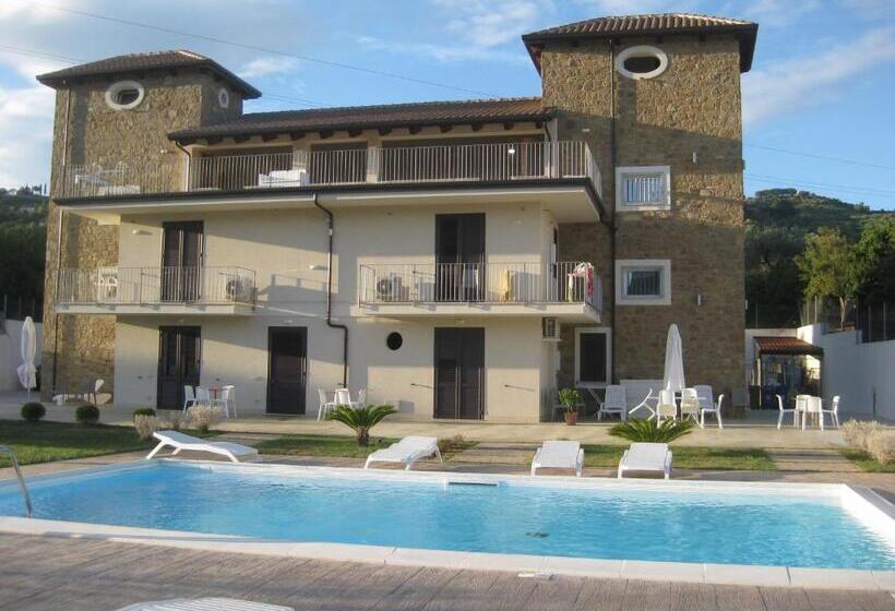 مبيت وإفطار Le Torri Del Cilento