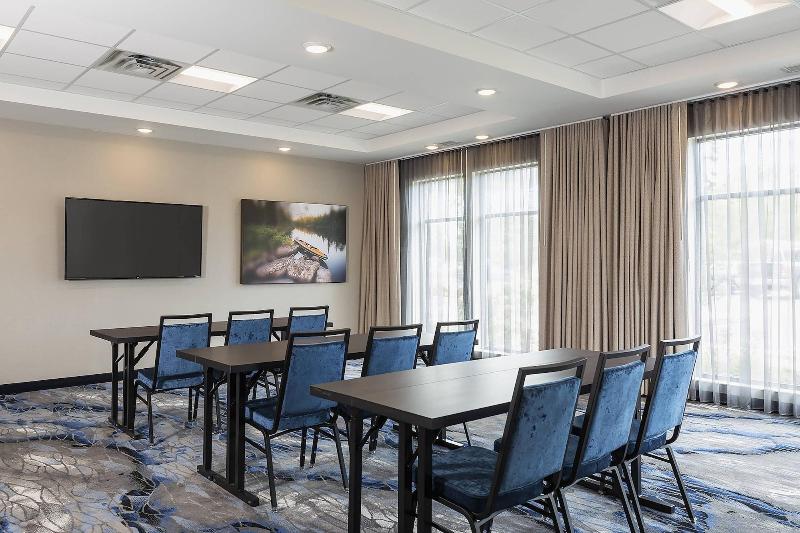 בית מלון כפרי Fairfield Inn & Suites By Marriott Minneapolis North/blaine
