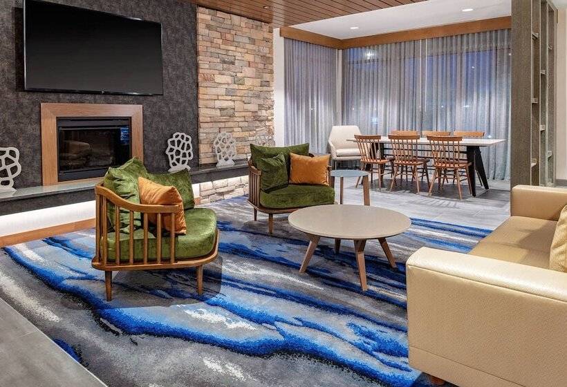 Отель Fairfield Inn & Suites By Marriott Queensbury Glens Falls/lake George