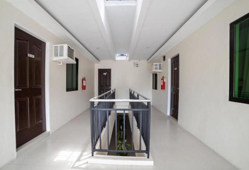 فندق Oyo 235 R Residencia