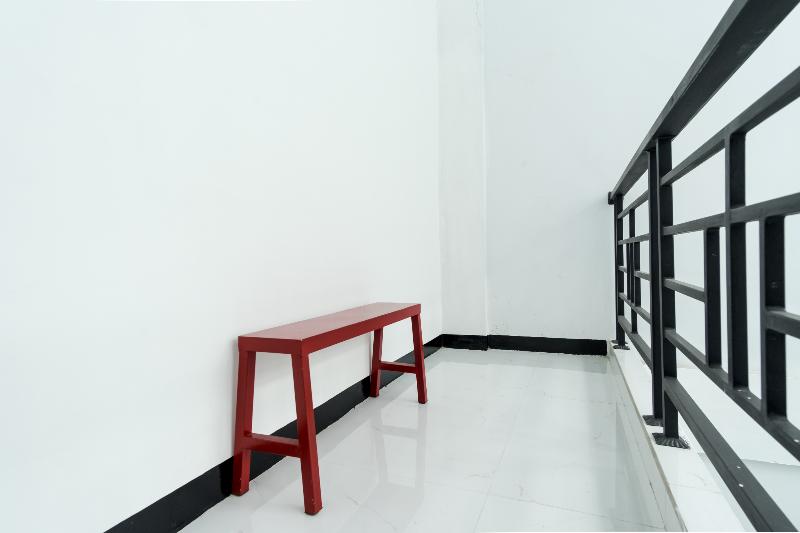 هتل Oyo 839 Royal Residence