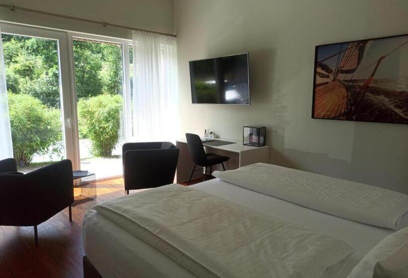 Motelplushotel Biggeseefront