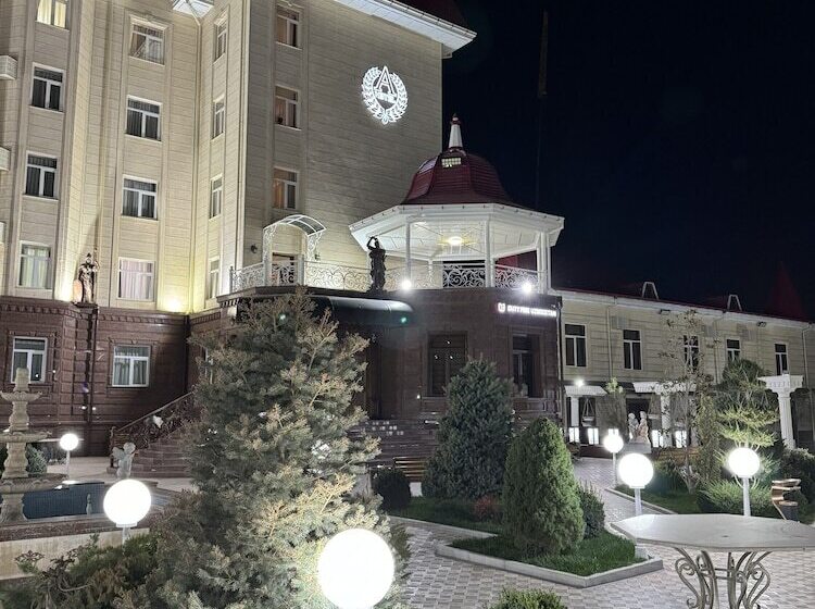 فندق Alexander