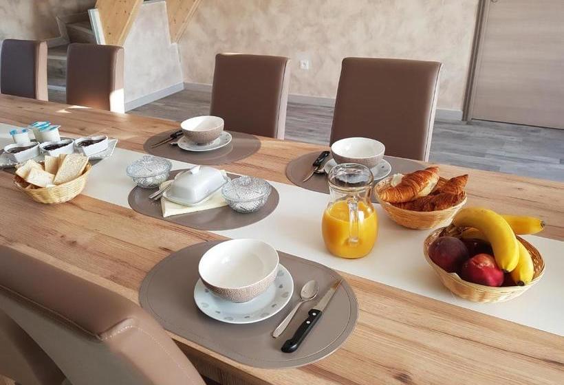 بنسيون Les Escargots Du Mont