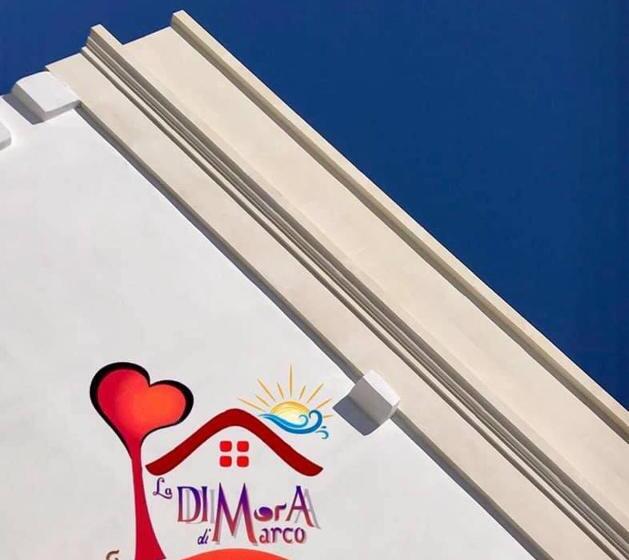 تختخواب و صبحانه La Dimora Di Marco   Exclusive Art Rooms Salento
