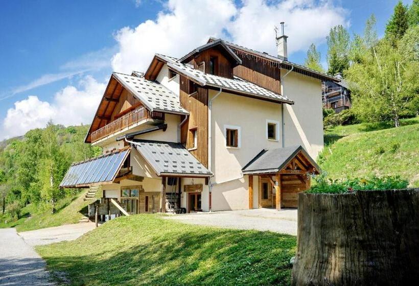 Chalet Hotel La Tuviere Bike Inn