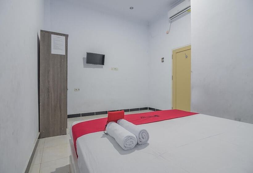 پانسیون Reddoorz Syariah Near Ramayana Mall Tarakan