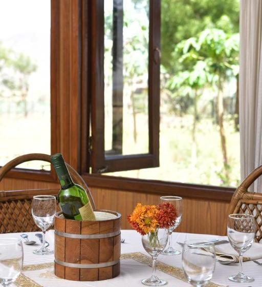 منتجع Dera Village  The Clement Retreats