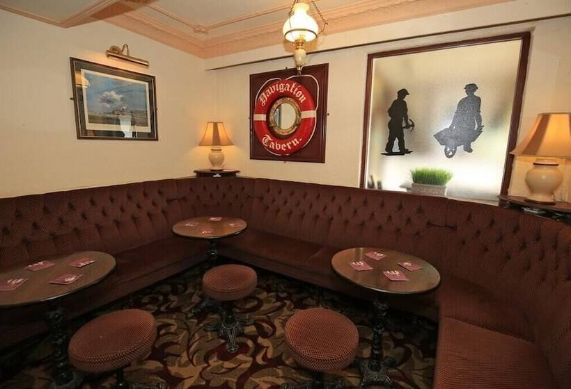 هاستل The Navigation Tavern
