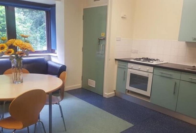هتل Oxley Hall – Campus Residence