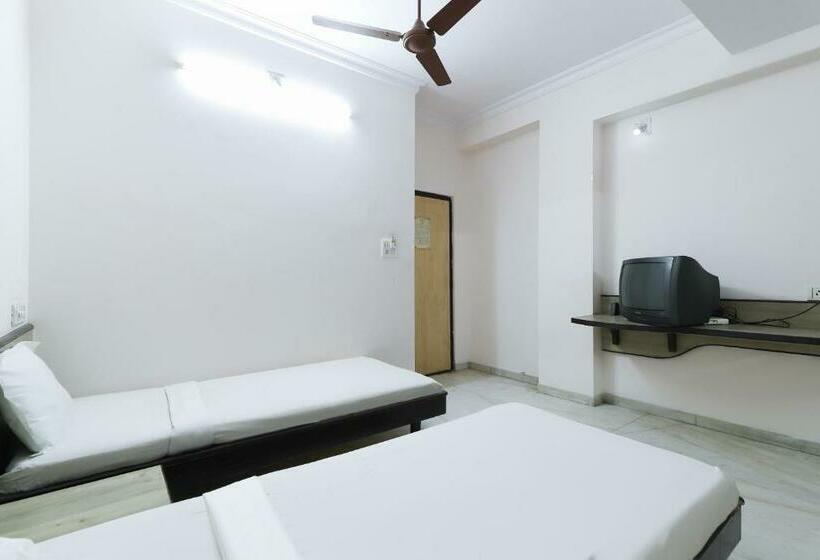 Spot On Hotel Geeta