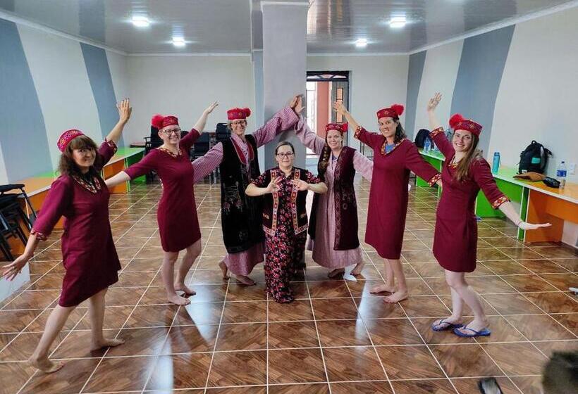 Пансион Family Guest House   Friends J