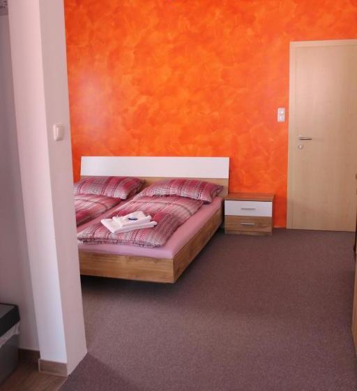 ペンション Gasthof Cafe Risano