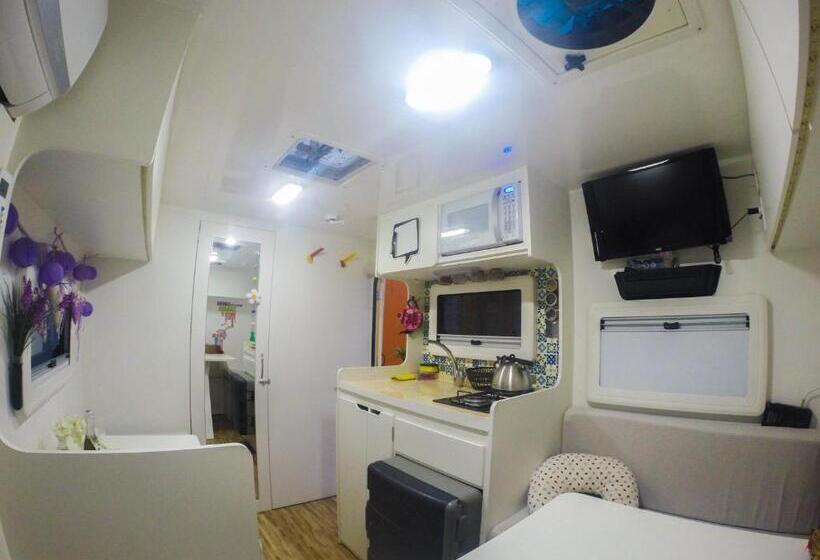 تختخواب و صبحانه Andiamo Guest House