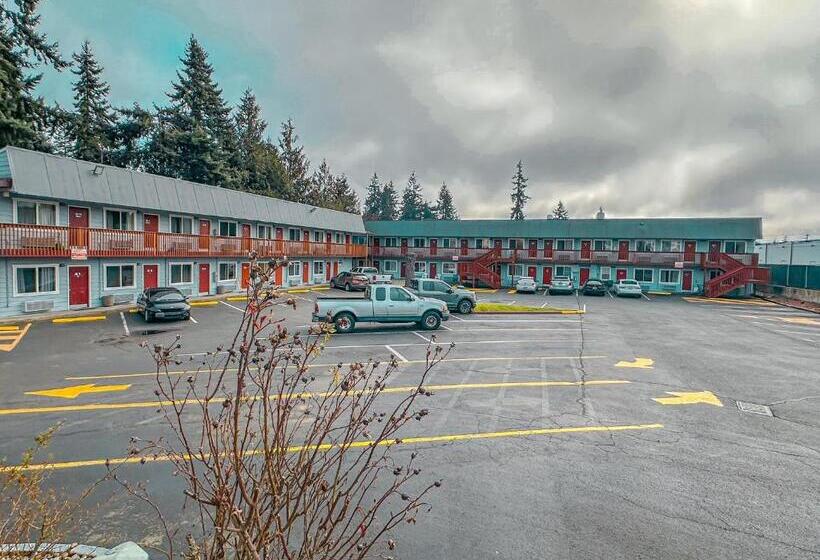Emerald Best Motel